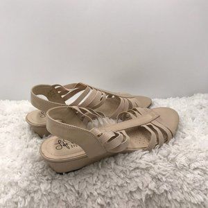 LIFE STRIDE Sandals Womens 9.5M YOURS Taupe Tan Beige Wedge Flats Soft‎ System